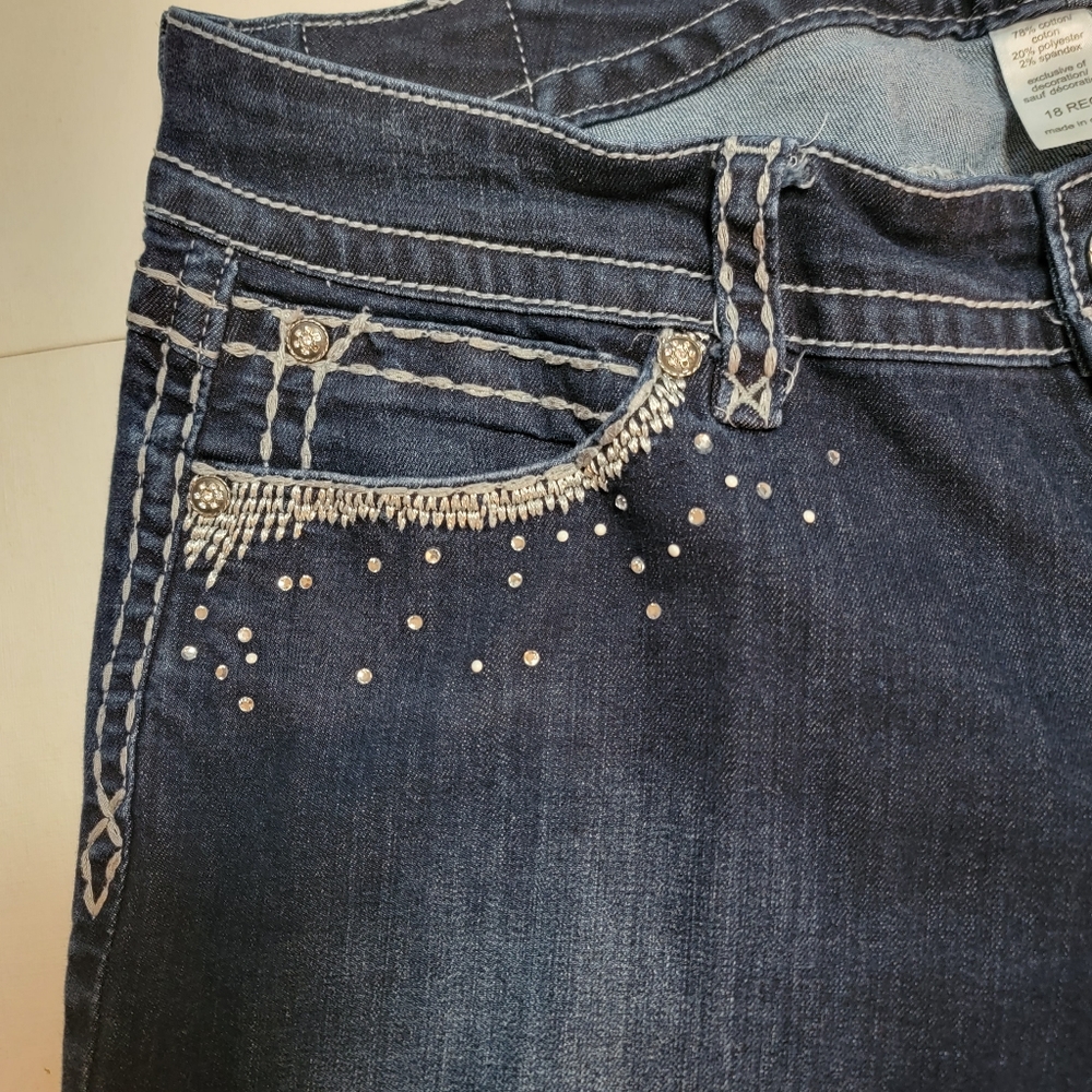 Maurices Dark Blue Denim Capris with Silver Stud Detail - Picture 7 of 11